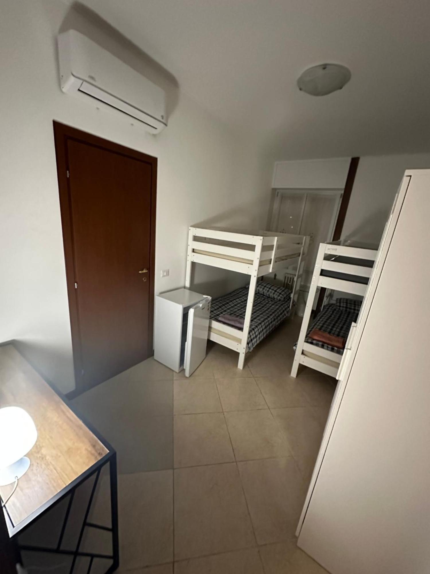 Gigli, Rooms Con Cucina In Comune E Terrazza Milan Exterior photo